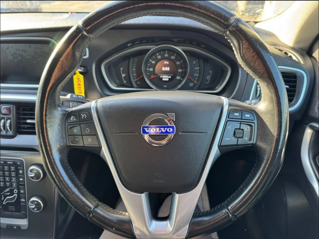 Used Volvo V40 2014 for sale - 76625246: Photo 12