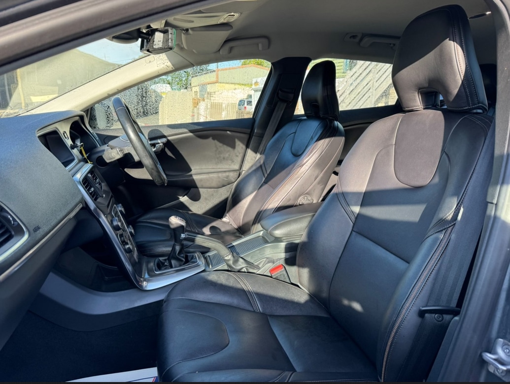 Used Volvo V40 2014 for sale - 76625246: Photo 13