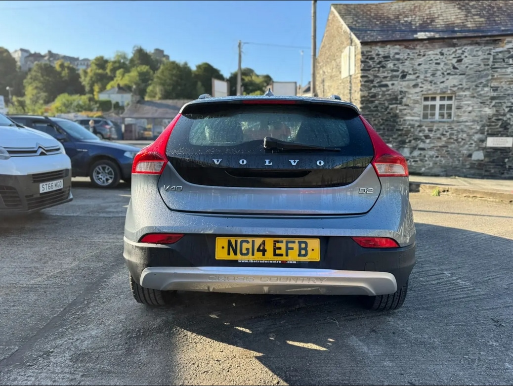 Used Volvo V40 2014 for sale - 76625246: Photo 5