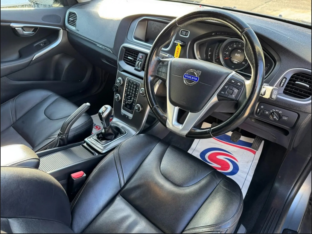 Used Volvo V40 2014 for sale - 76625246: Photo 9