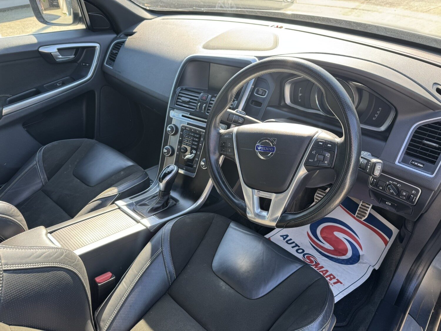 Used Volvo XC60 2017 for sale - 77998634: Photo 9