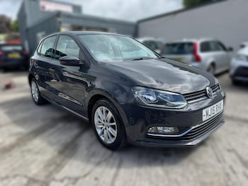 Used Volkswagen Polo 2015 for sale - 78778610: Photo
