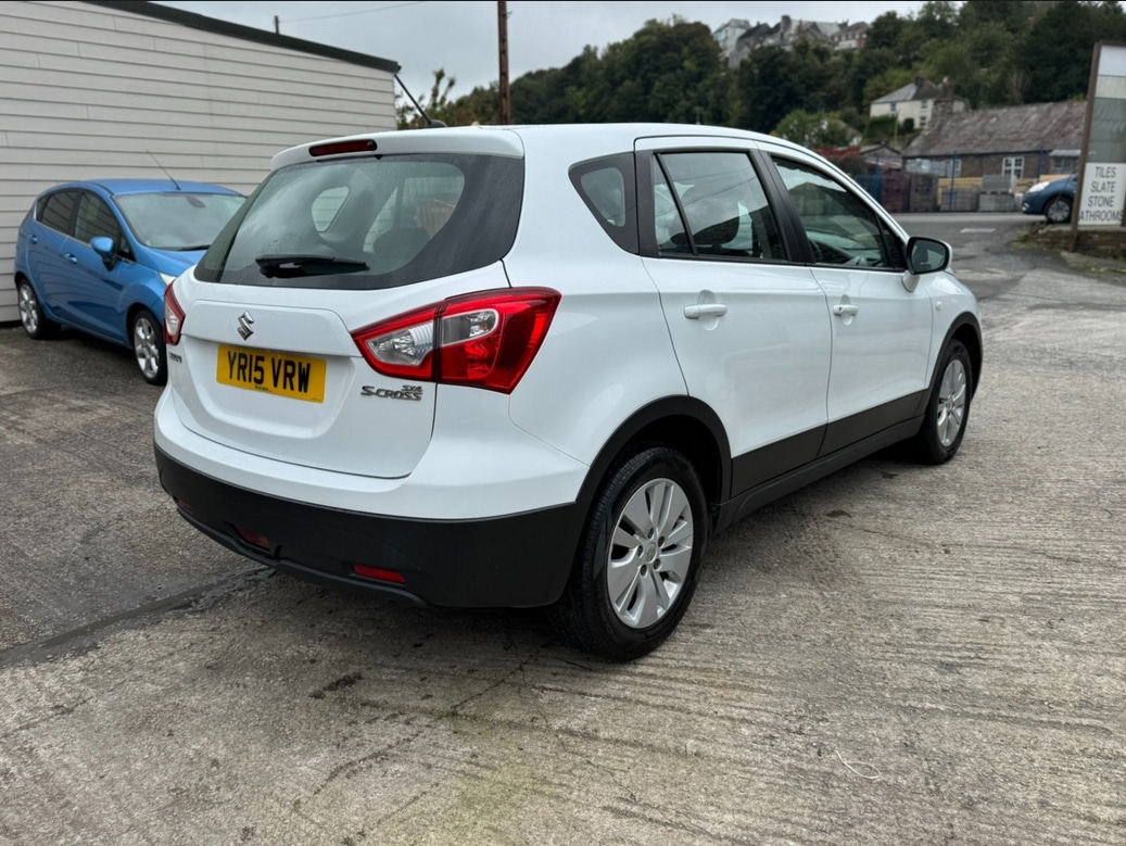 Used Suzuki SX4 S-Cross 2015 for sale - 76625231: Photo 4