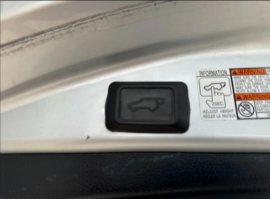 Used Toyota RAV4 2014 for sale - 76625233: Photo 17