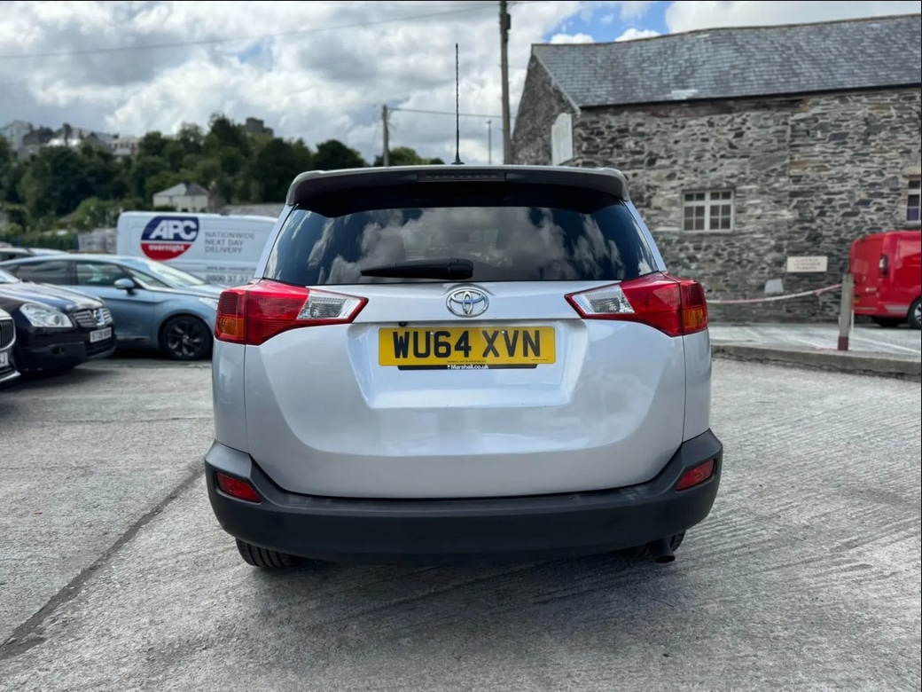 Used Toyota RAV4 2014 for sale - 76625233: Photo 5