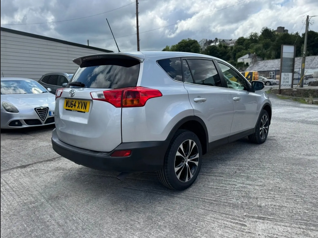 Used Toyota RAV4 2014 for sale - 76625233: Photo 6