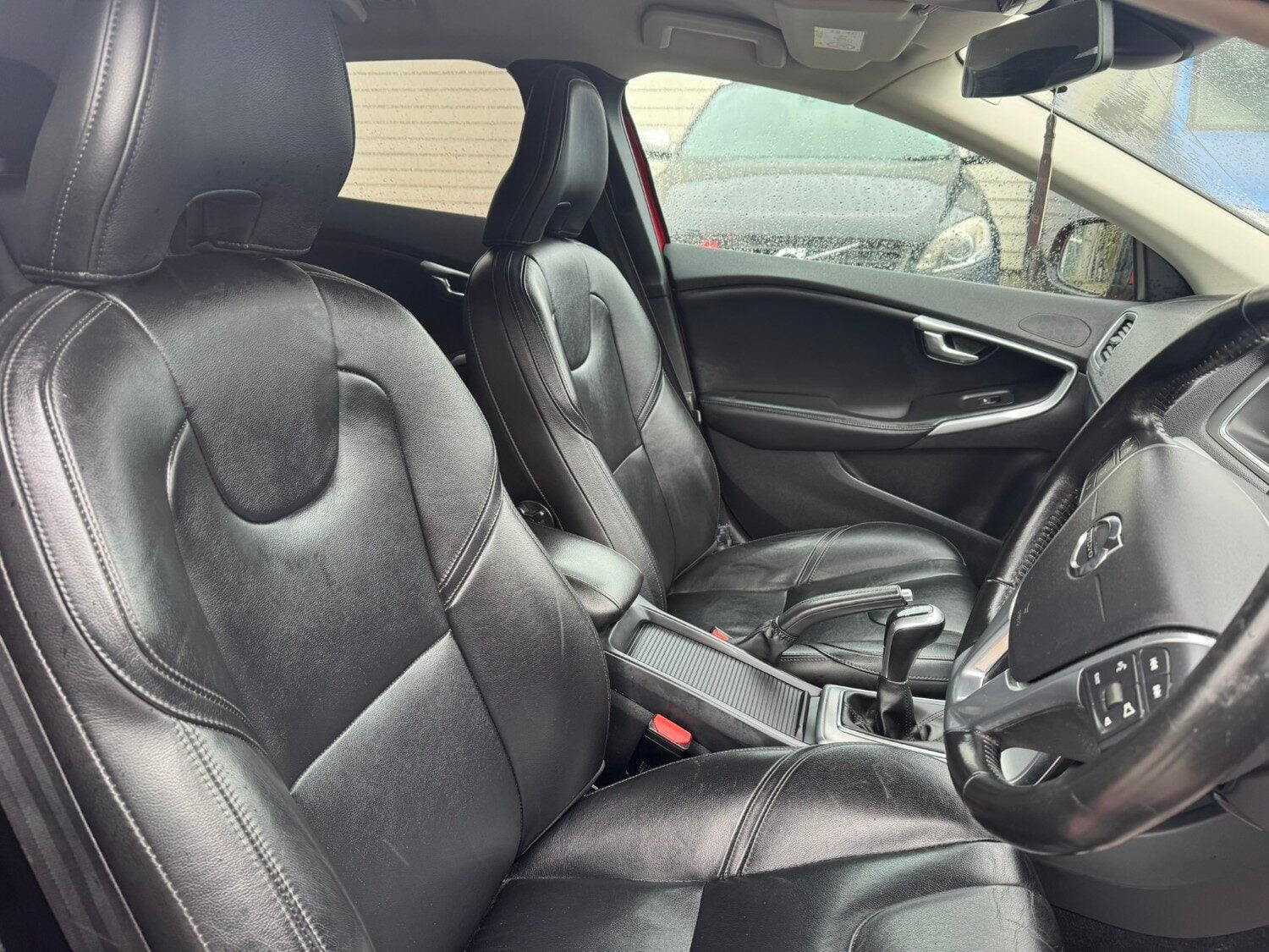 Used Volvo V40 2016 for sale - 77691982: Photo 11