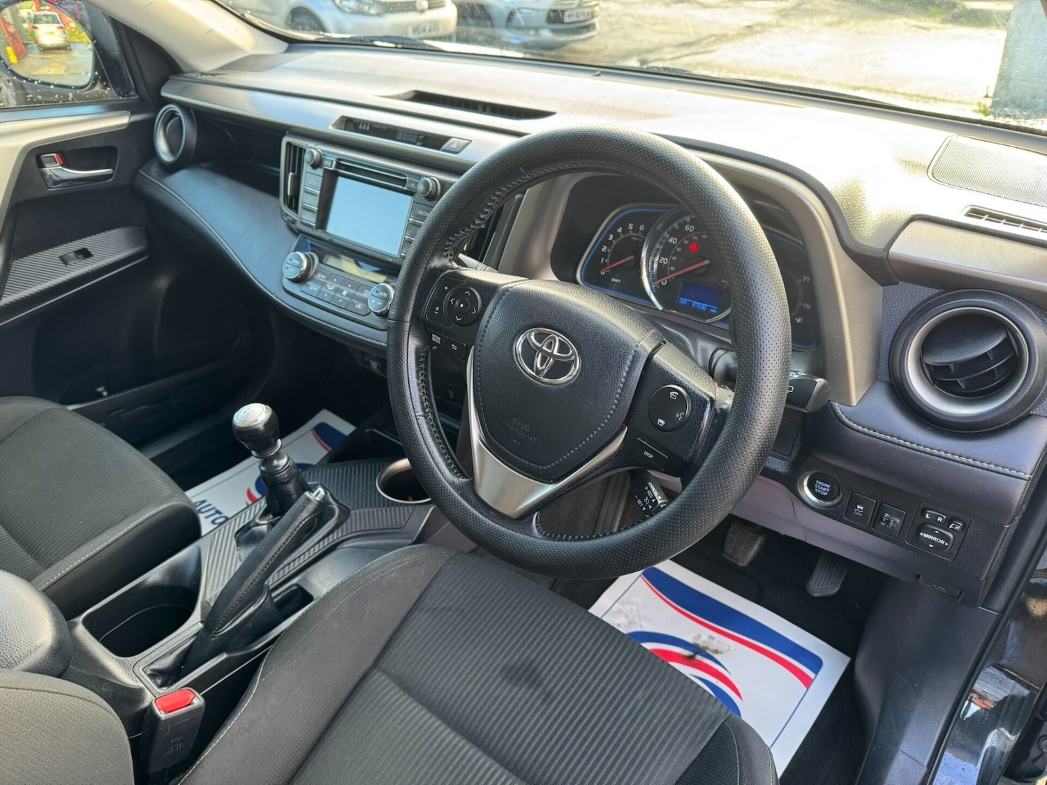 Used Toyota RAV4 2015 for sale - 77006576: Photo 10