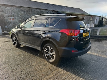 Used Toyota RAV4 2015 for sale - 77006576: Photo