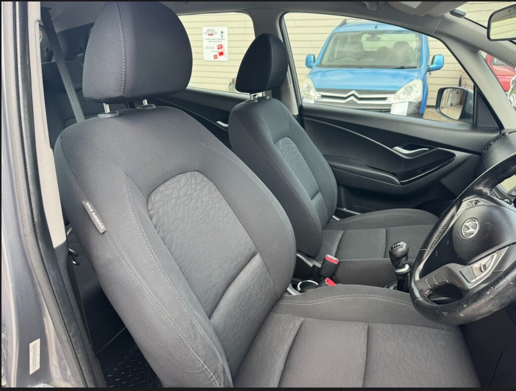 Used Hyundai Ix20 2012 for sale - 76625229: Photo 8