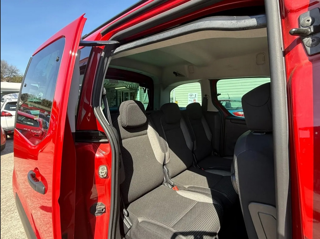 Used Peugeot Partner Tepee 2018 for sale - 76625201: Photo 9