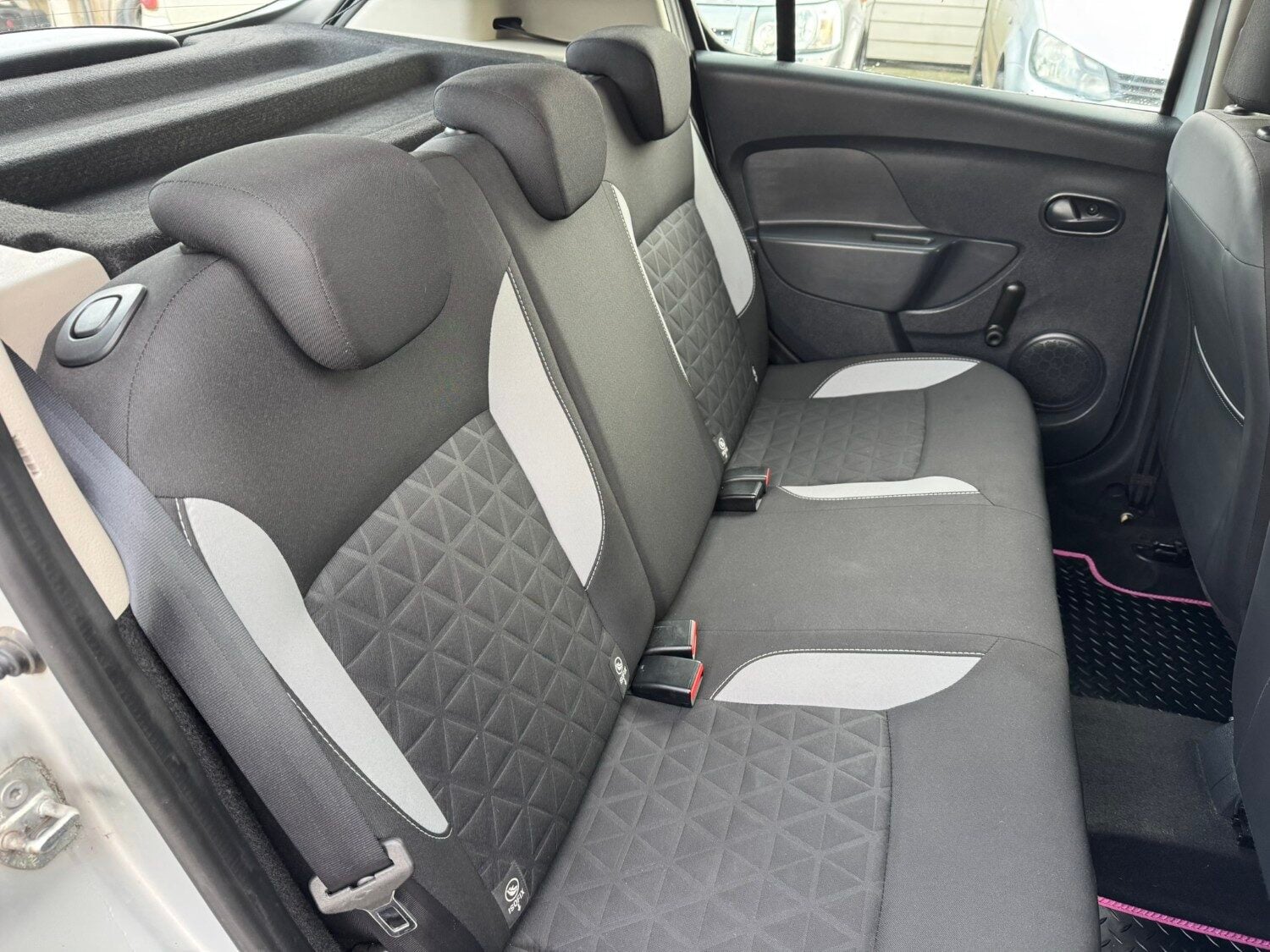 Used Dacia Sandero Stepway 2015 for sale - 76982656: Photo 15