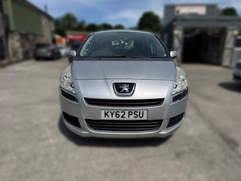 Used Peugeot 5008 2012 for sale - 79086131: Photo