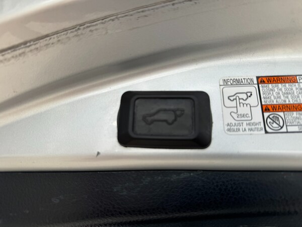Used Toyota RAV4 2014 for sale - 75330545: Photo 16
