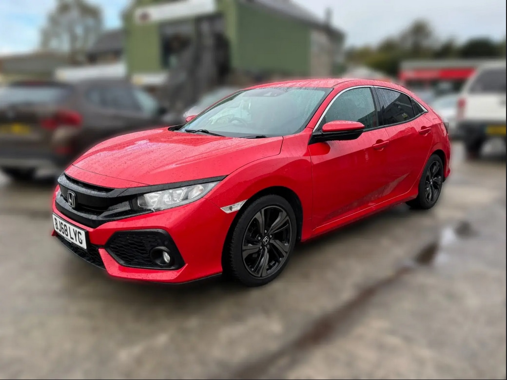 Used Honda Civic 2018 for sale - 76625196: Photo 1