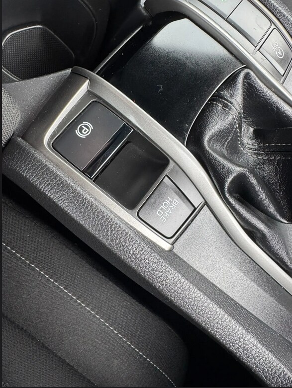 Used Honda Civic 2018 for sale - 76625196: Photo 21