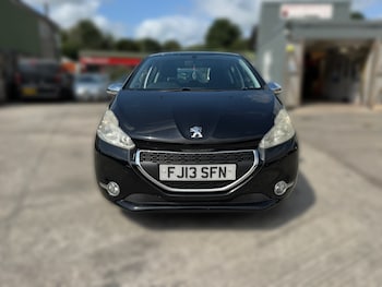 Used Peugeot 208 2013 for sale - 75421295: Photo