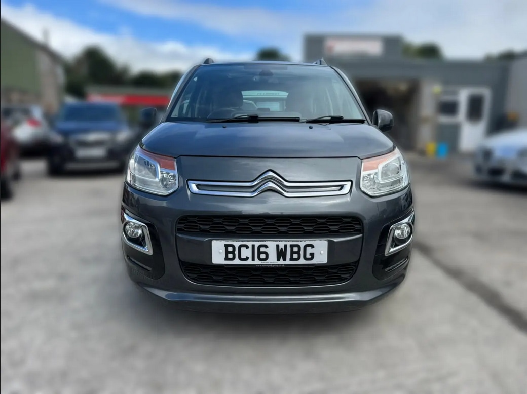 Used Citroen C3 Picasso 2016 for sale - 76625202: Photo 2