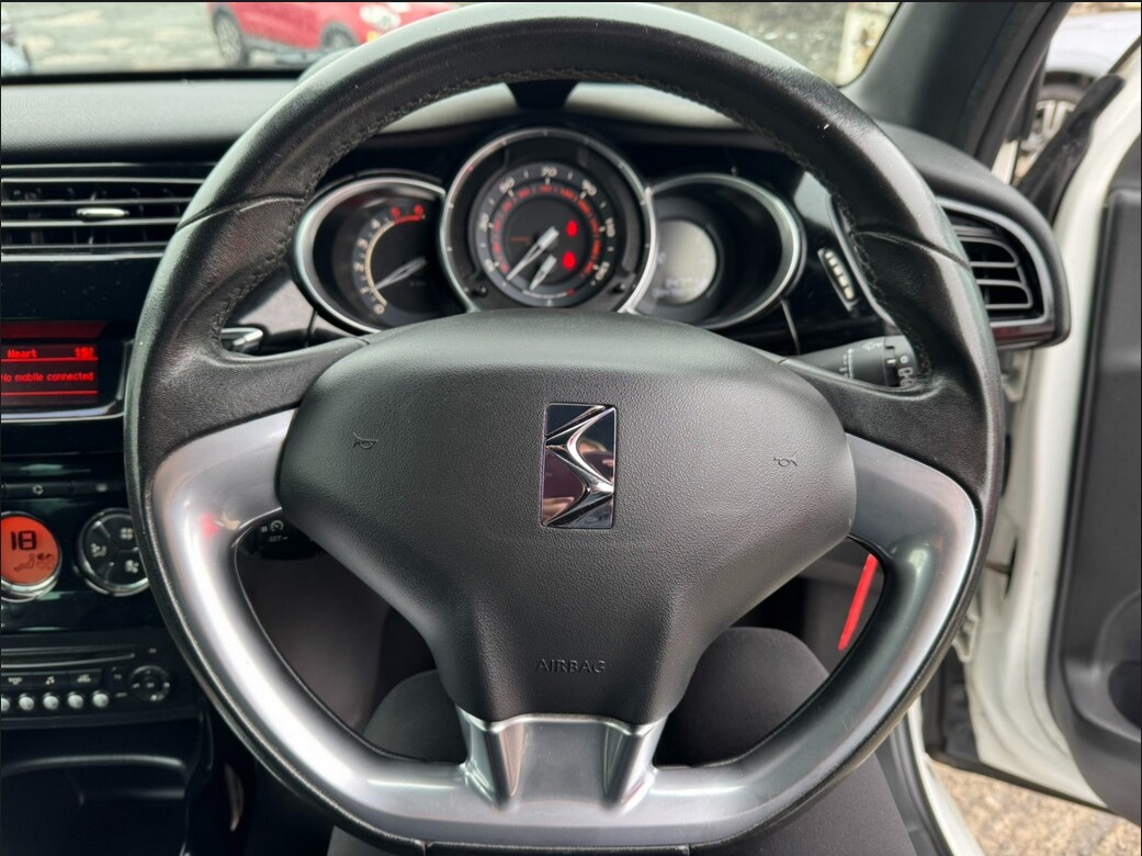 Used Citroen DS3 2015 for sale - 76625203: Photo 10