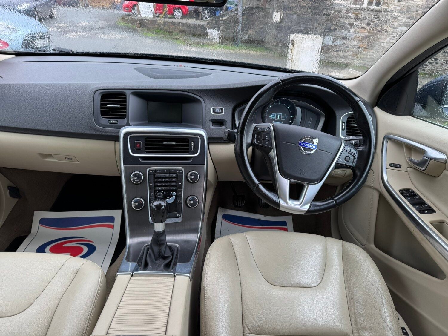 Used Volvo V60 2014 for sale - 76778164: Photo 11