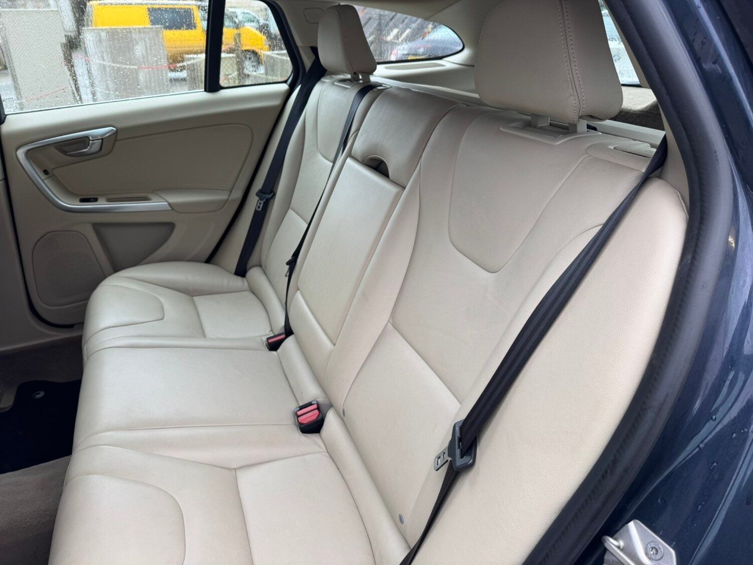 Used Volvo V60 2014 for sale - 76778164: Photo 14