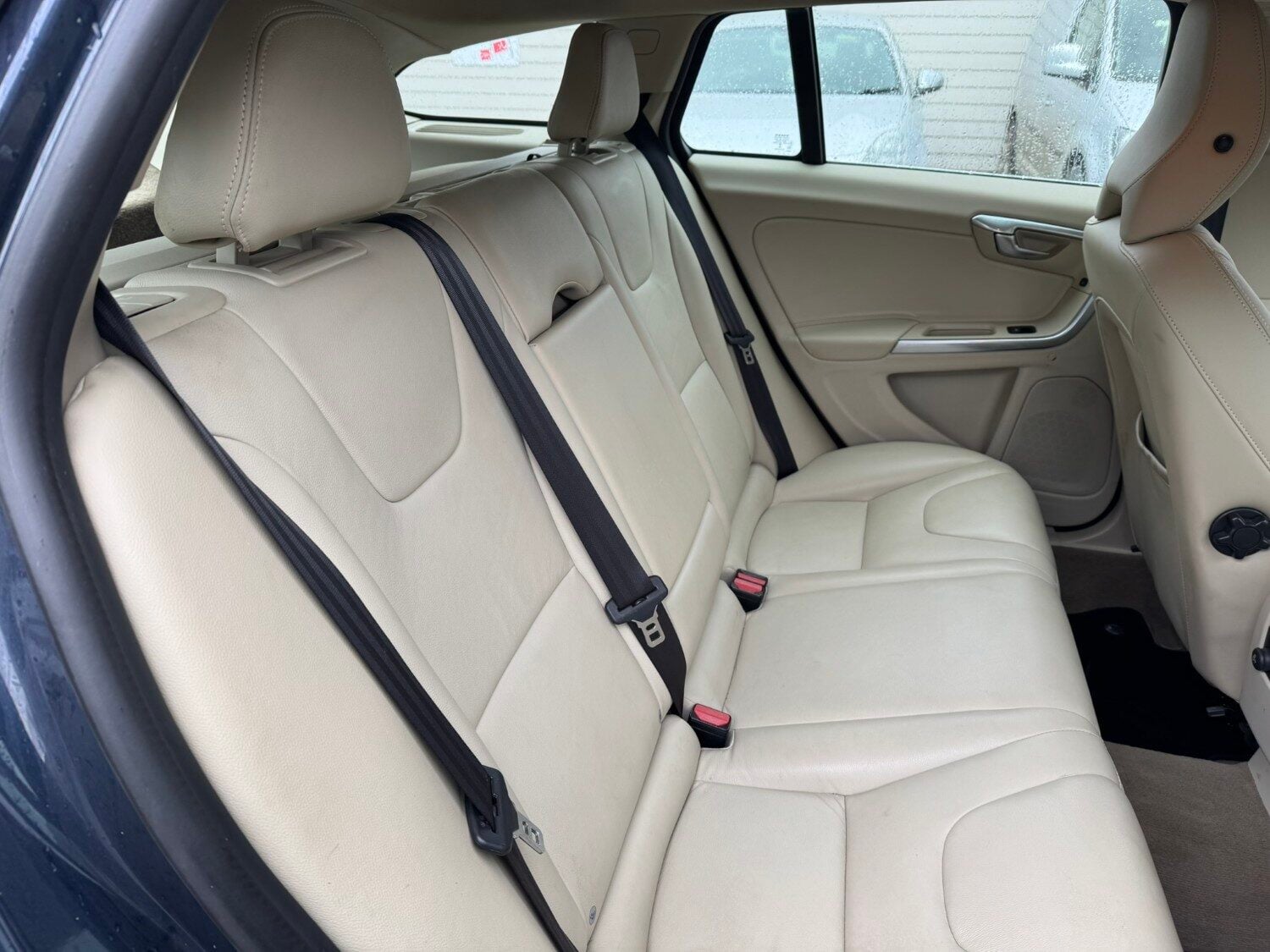 Used Volvo V60 2014 for sale - 76778164: Photo 15