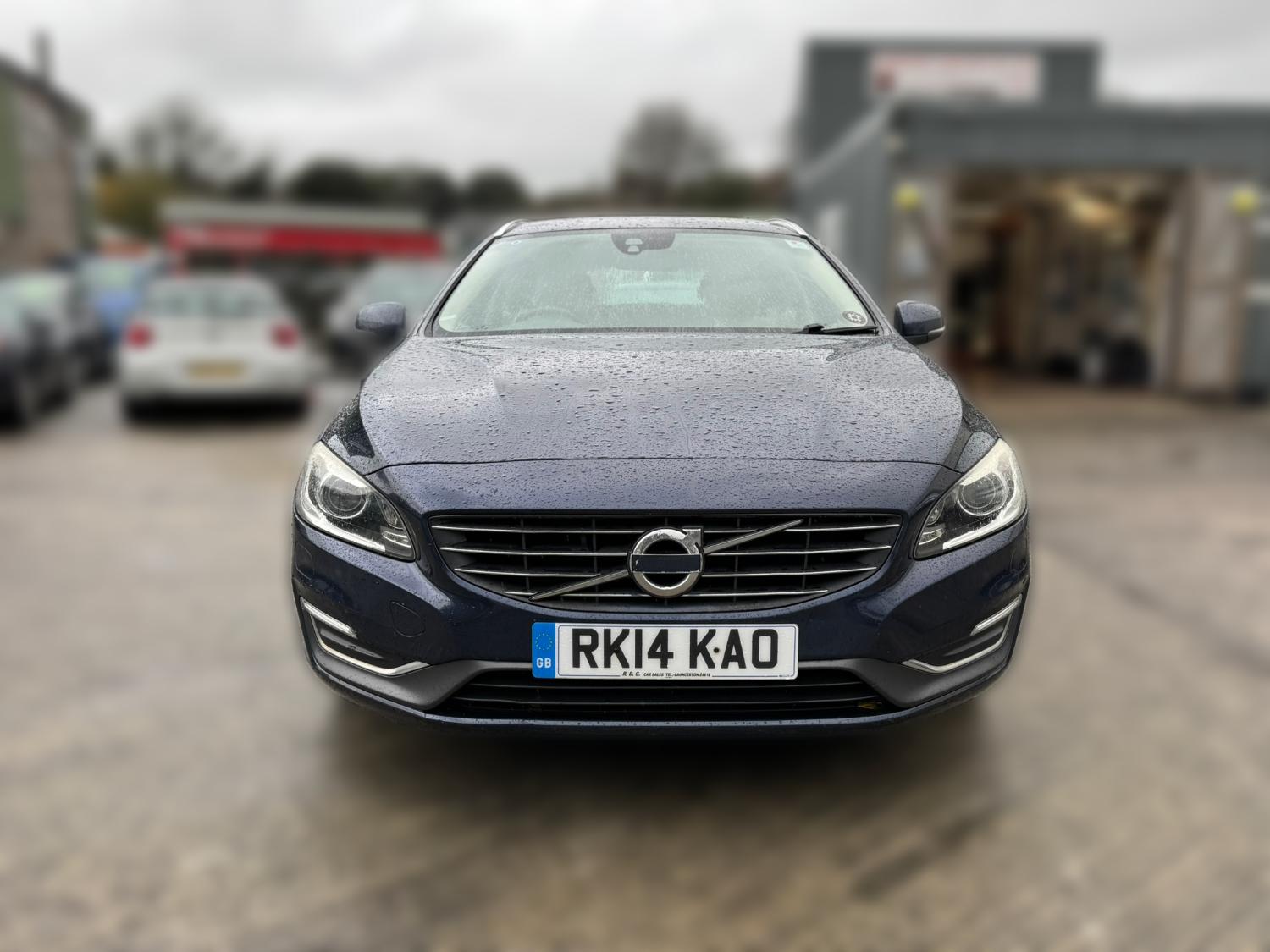 Used Volvo V60 2014 for sale - 76778164: Photo 2