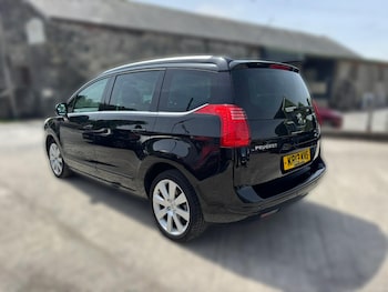 Used Peugeot 5008 2013 for sale - 78669272: Photo