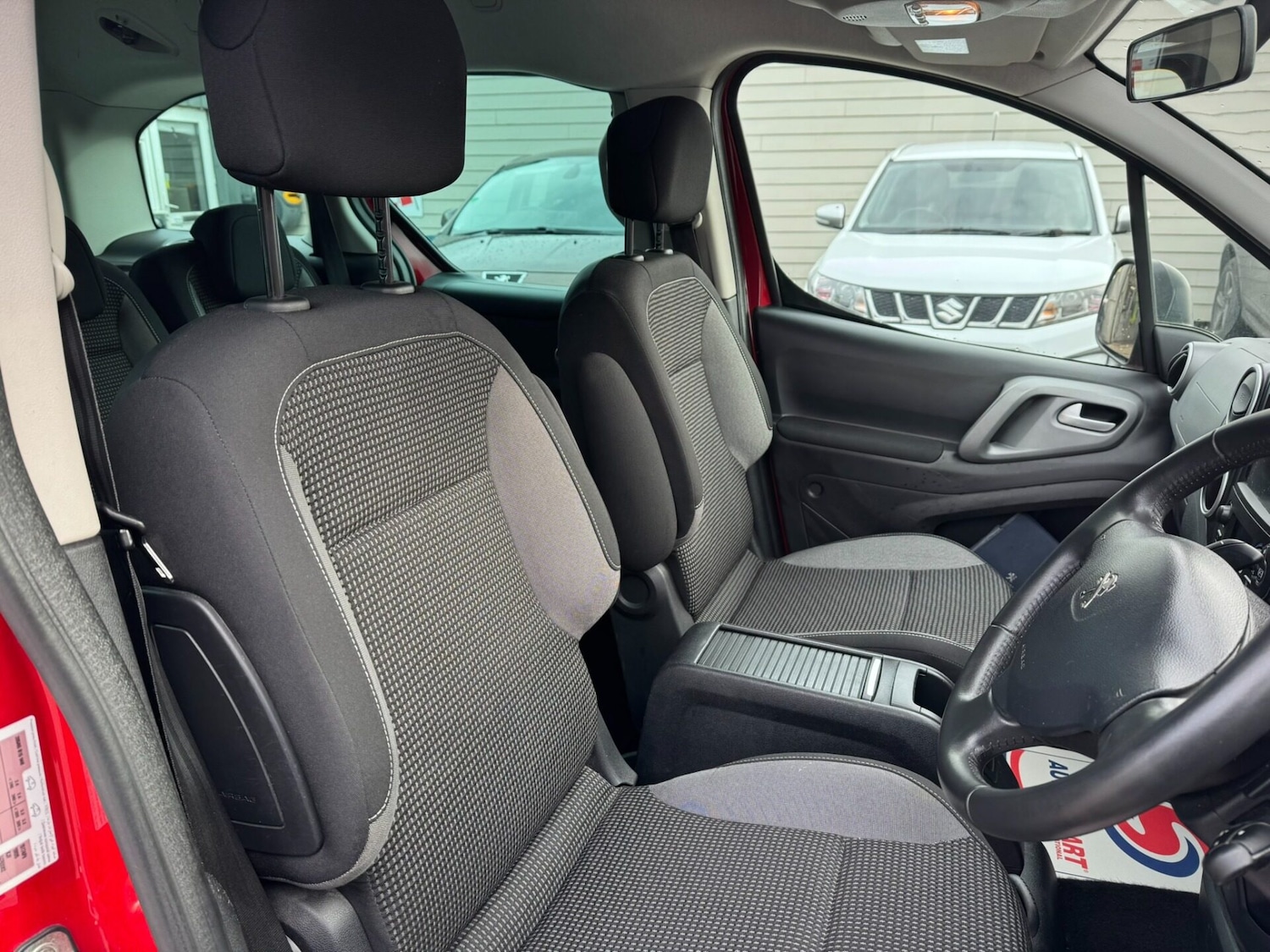 Used Peugeot Partner Tepee 2018 for sale - 77589888: Photo 11