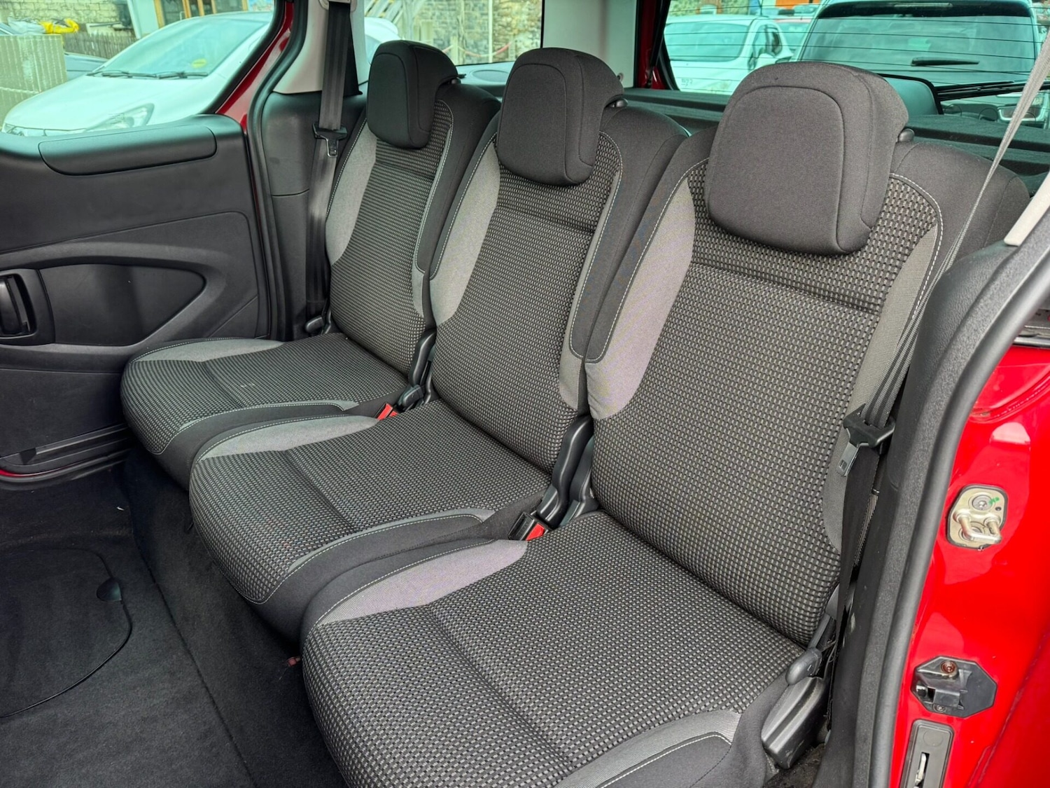 Used Peugeot Partner Tepee 2018 for sale - 77589888: Photo 14