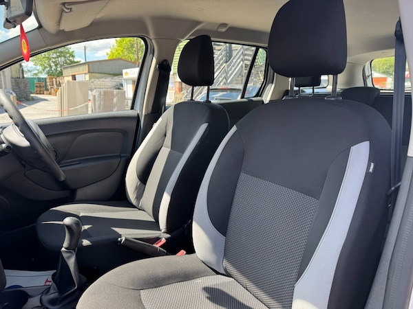Used Dacia Logan MCV 2015 for sale - 74644760: Photo 11