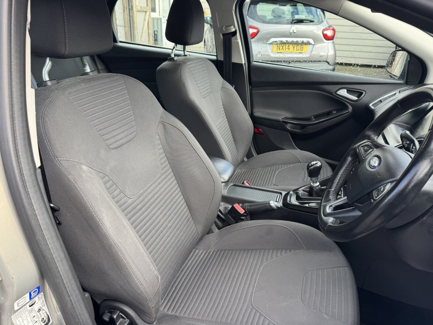 Used Ford Focus 2015 for sale - 76625316: Photo 11