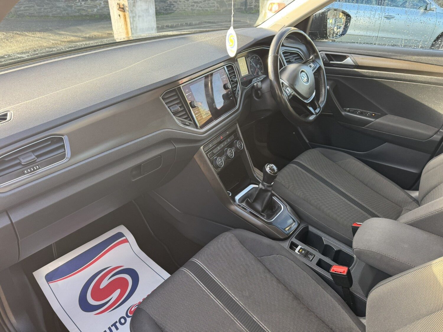 Used Volkswagen T-Roc 2019 for sale - 76736549: Photo 12