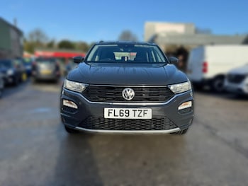 Used Volkswagen T-Roc 2019 for sale - 76736549: Photo