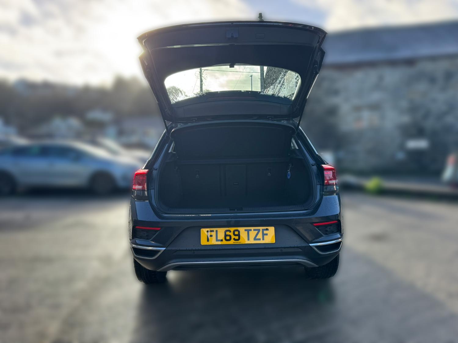 Used Volkswagen T-Roc 2019 for sale - 76736549: Photo 7