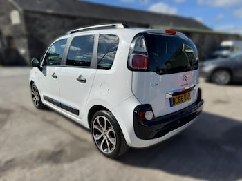 Used Citroen C3 Picasso 2017 for sale - 78095701: Photo