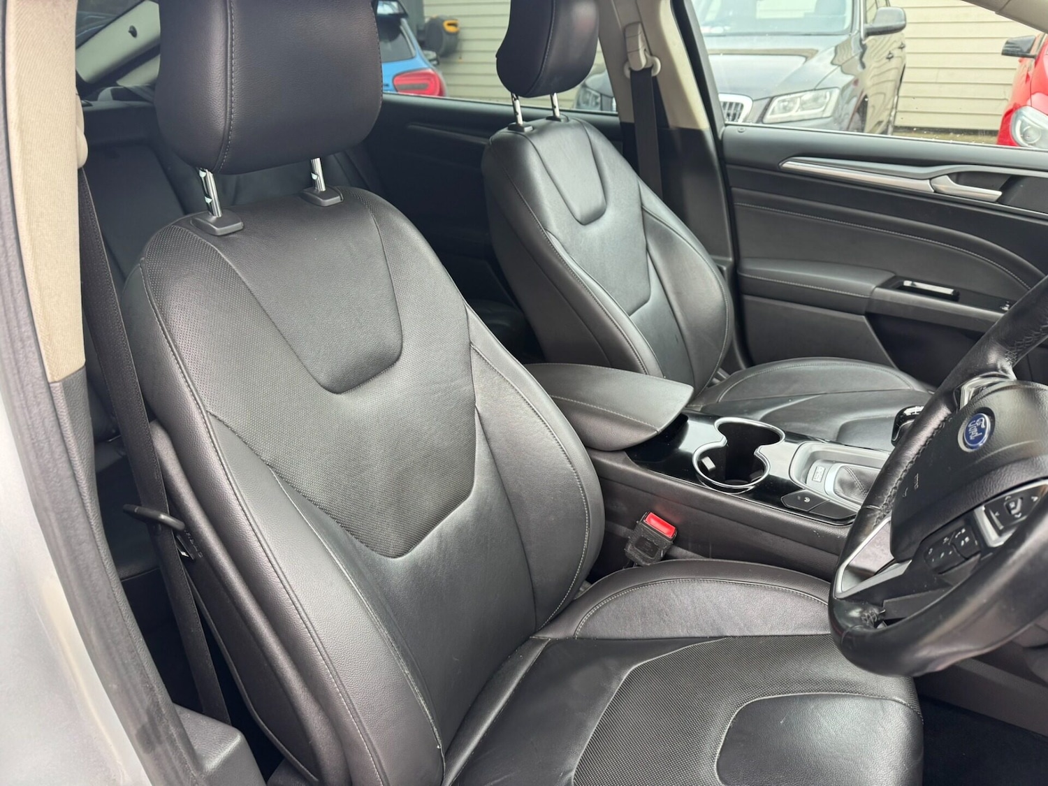 Used Ford Mondeo 2015 for sale - 77617960: Photo 12