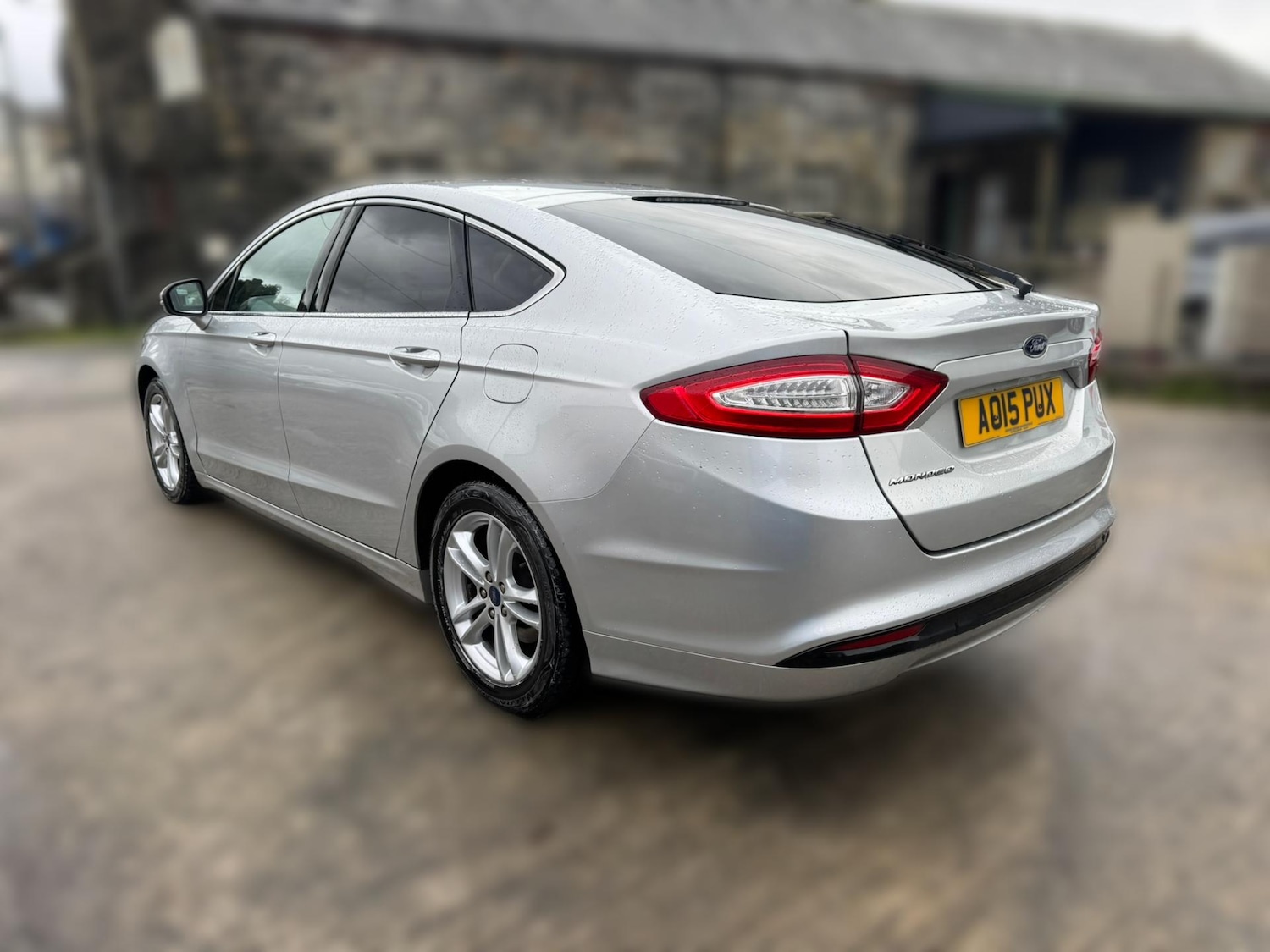 Used Ford Mondeo 2015 for sale - 77617960: Photo 4