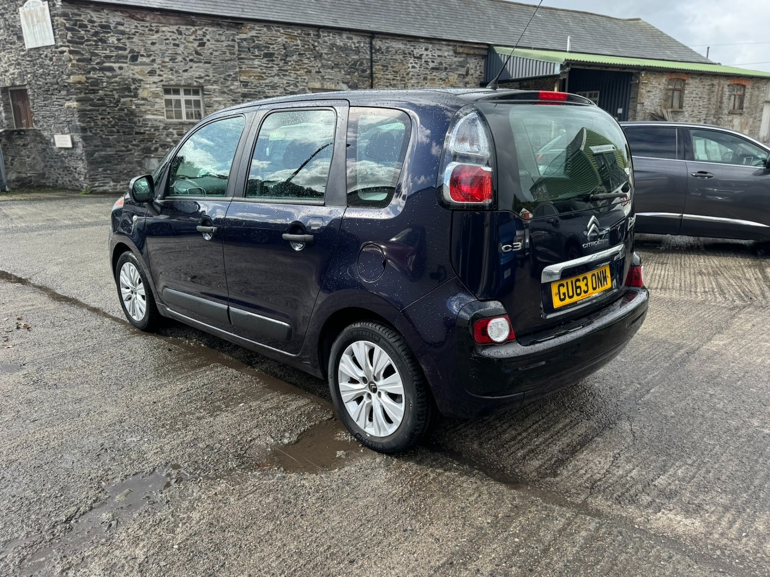 Vehicle 6