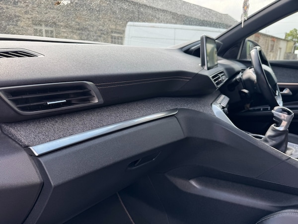 Used Peugeot 3008 2018 for sale - 75547412: Photo 14