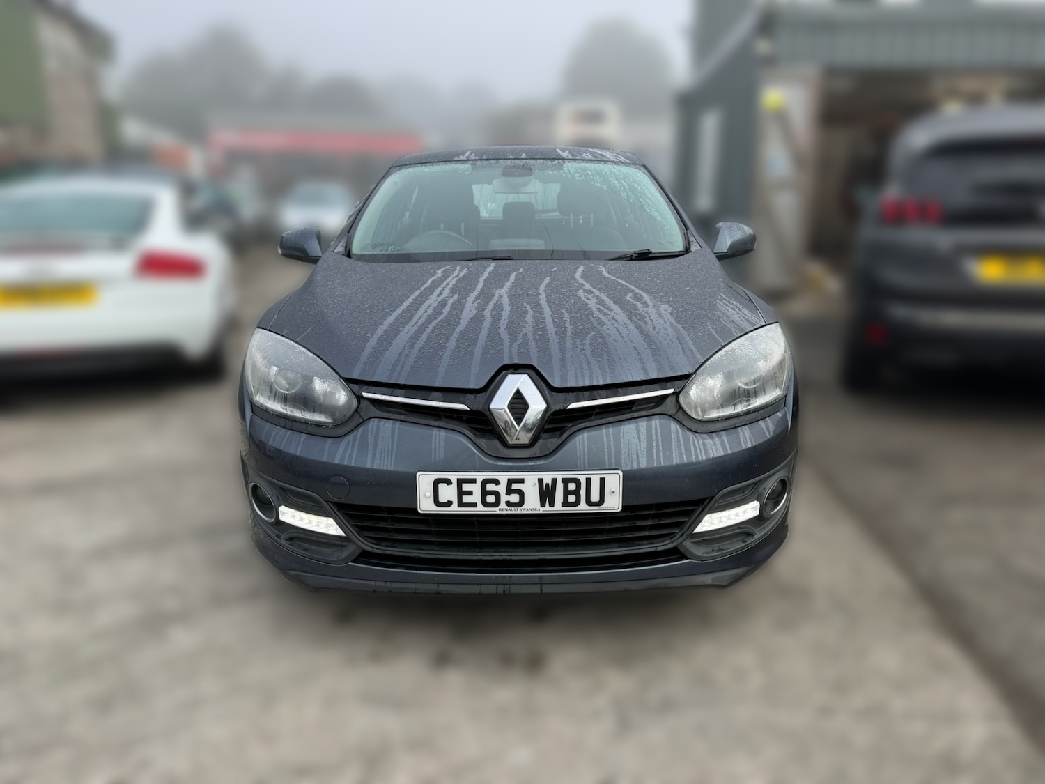 Used Renault Megane 2015 for sale - 76047690: Photo 2