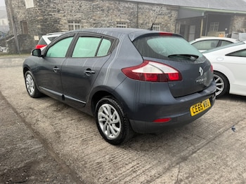 Used Renault Megane 2015 for sale - 76047690: Photo 4