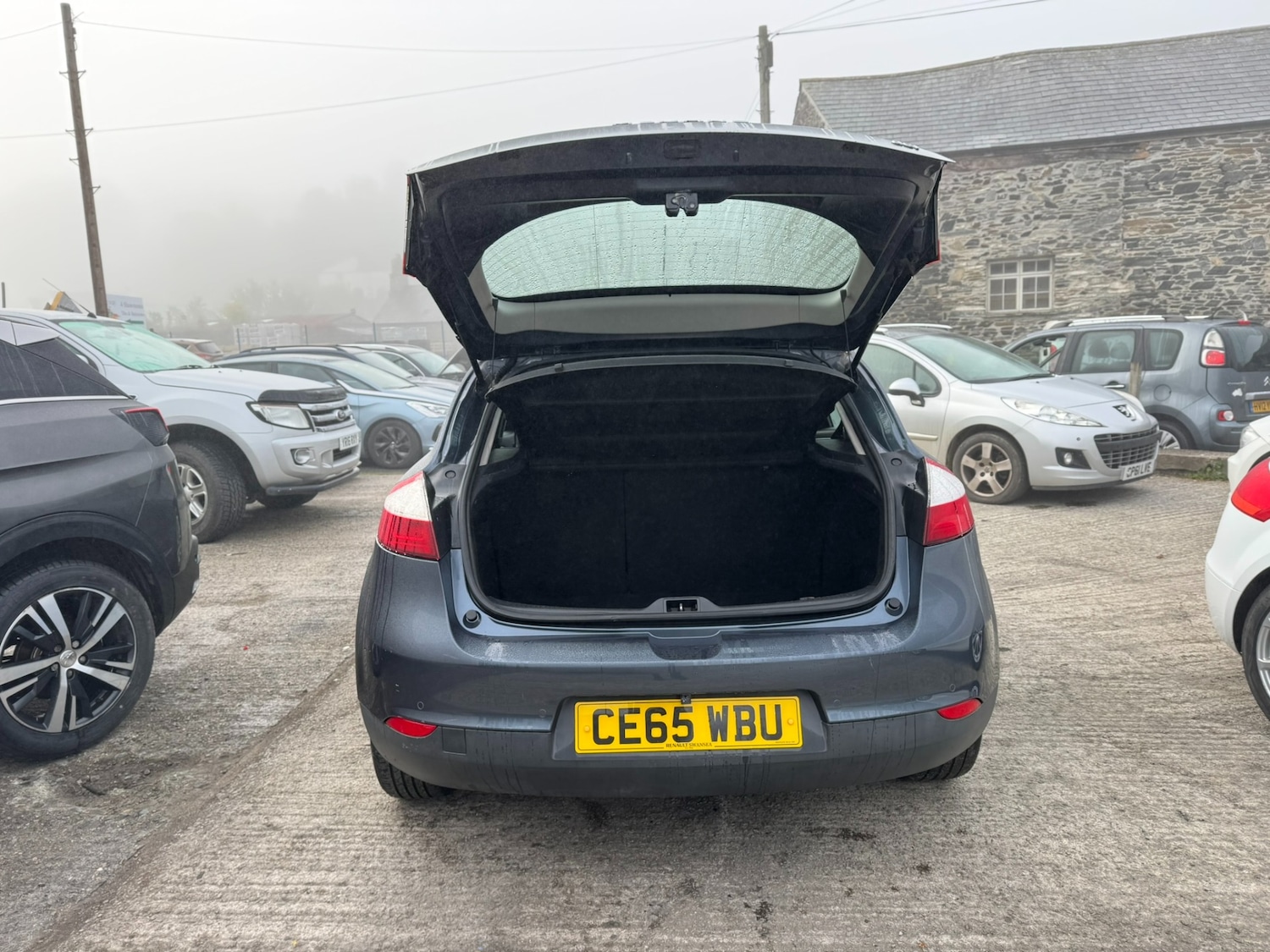 Used Renault Megane 2015 for sale - 76047690: Photo 7