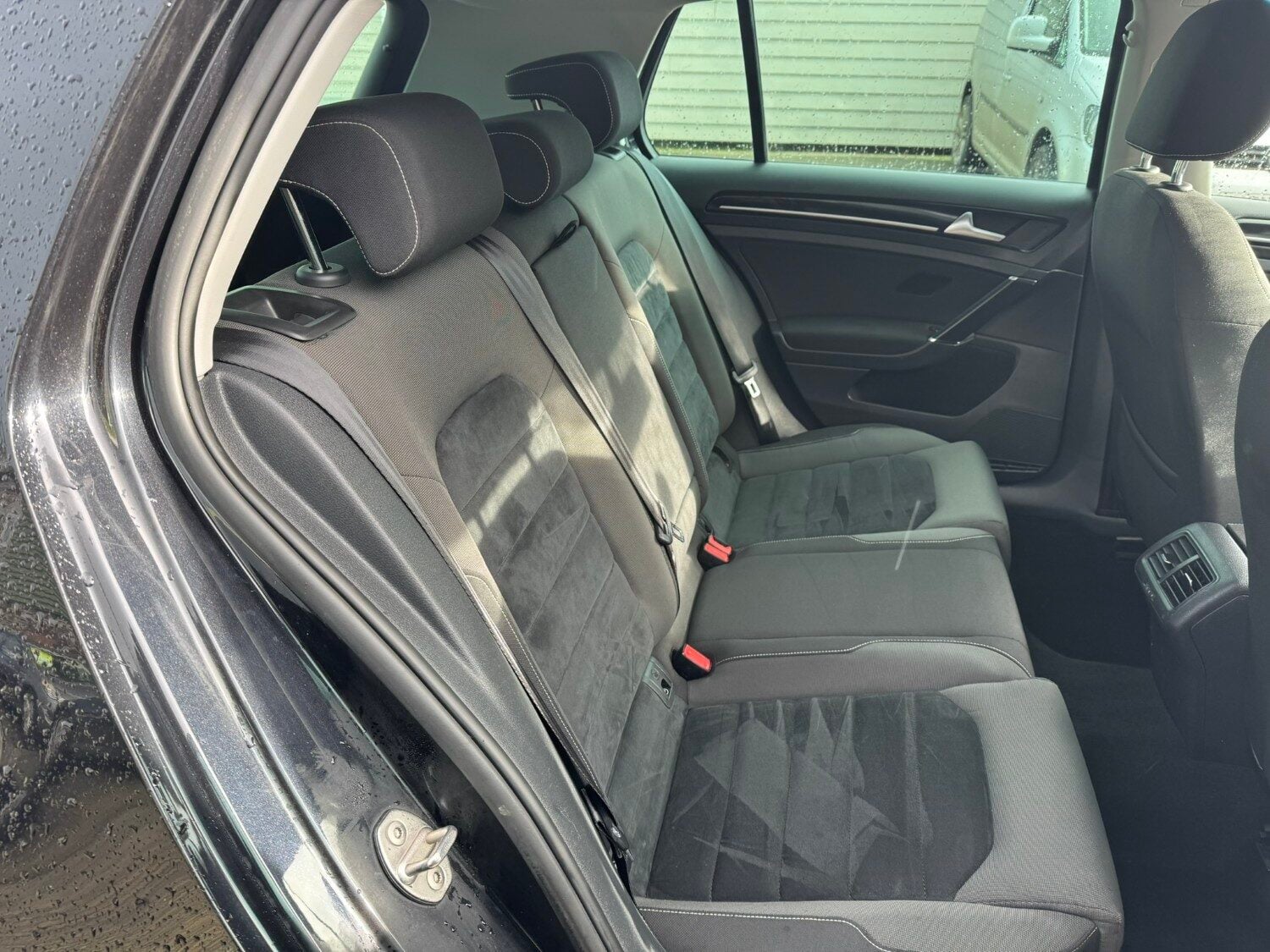 Used Volkswagen Golf 2013 for sale - 76809245: Photo 14