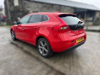 Used Volvo V40 2016 for sale - 78223078: Photo