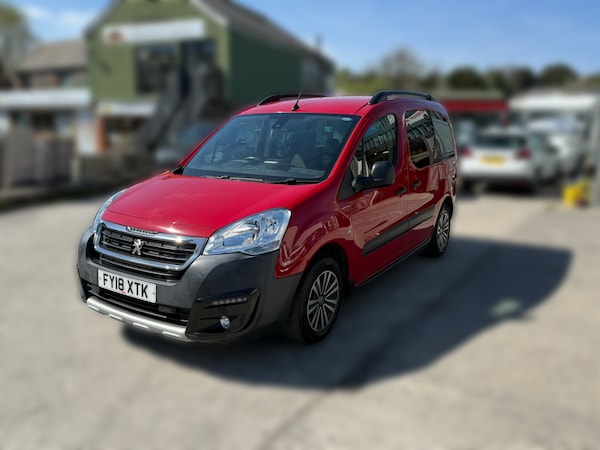 Used Peugeot Partner Tepee 2018 for sale - 74500724: Photo 2