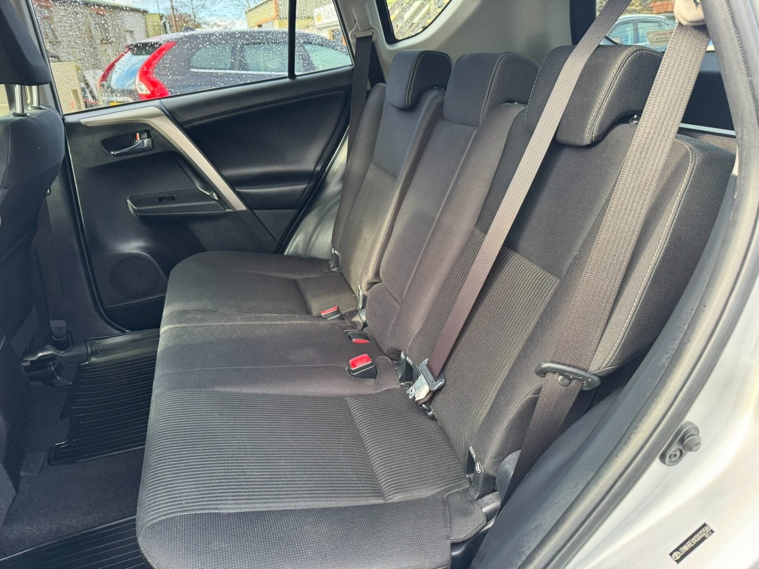 Used Toyota RAV4 2015 for sale - 77365463: Photo 14