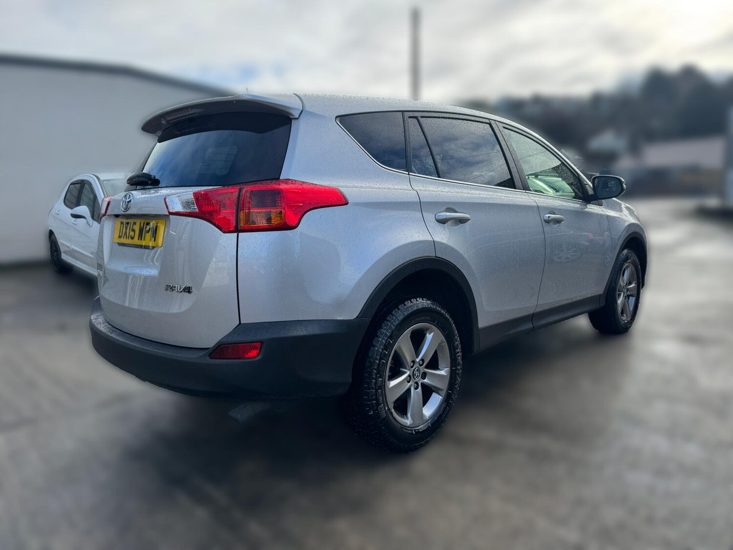 Used Toyota RAV4 2015 for sale - 77365463: Photo 6