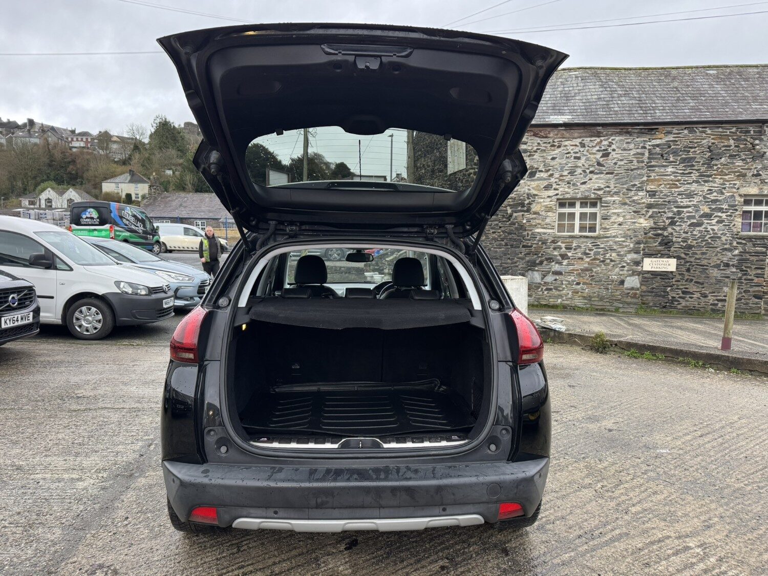 Used Peugeot 2008 2016 for sale - 77593139: Photo 8