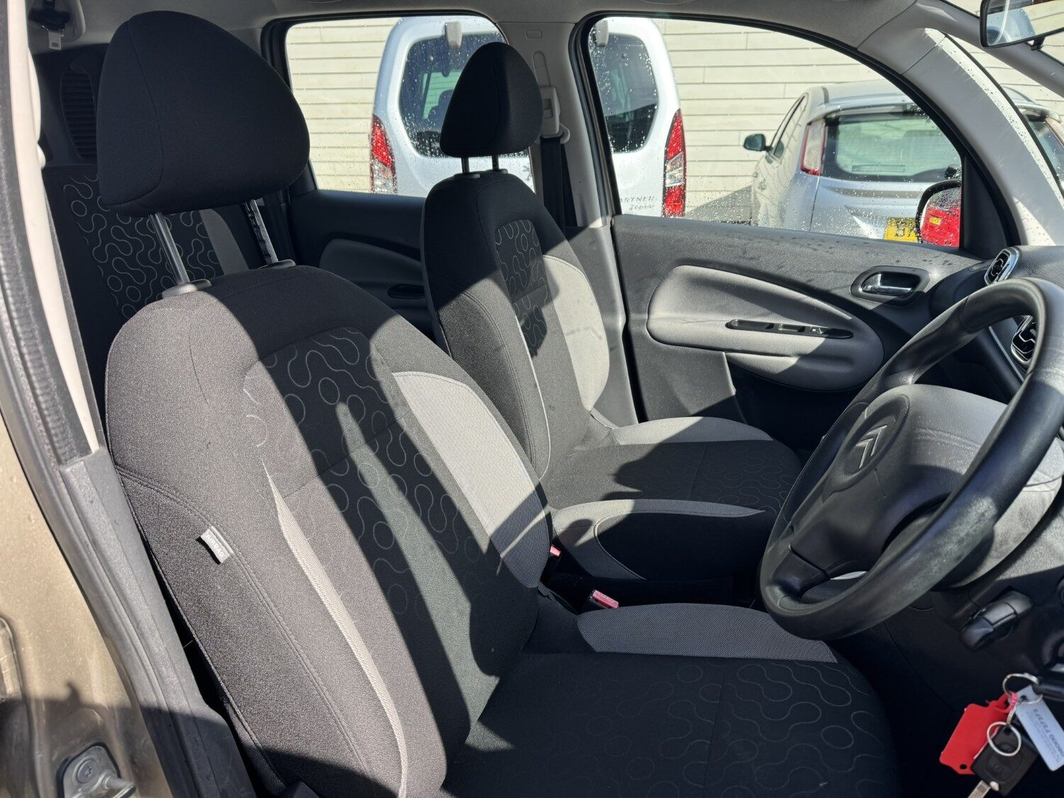 Used Citroen C3 Picasso 2012 for sale - 77878812: Photo 10